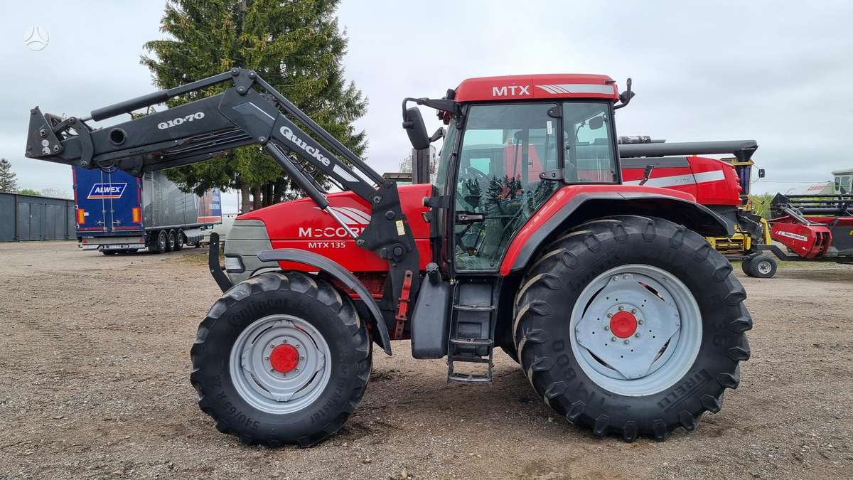 McCORMICK MTX 135, tractors