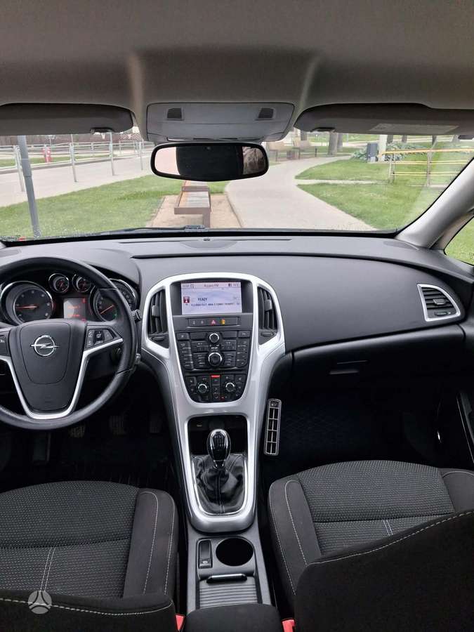 Opel Astra, 1.7 l., Хэтчбек