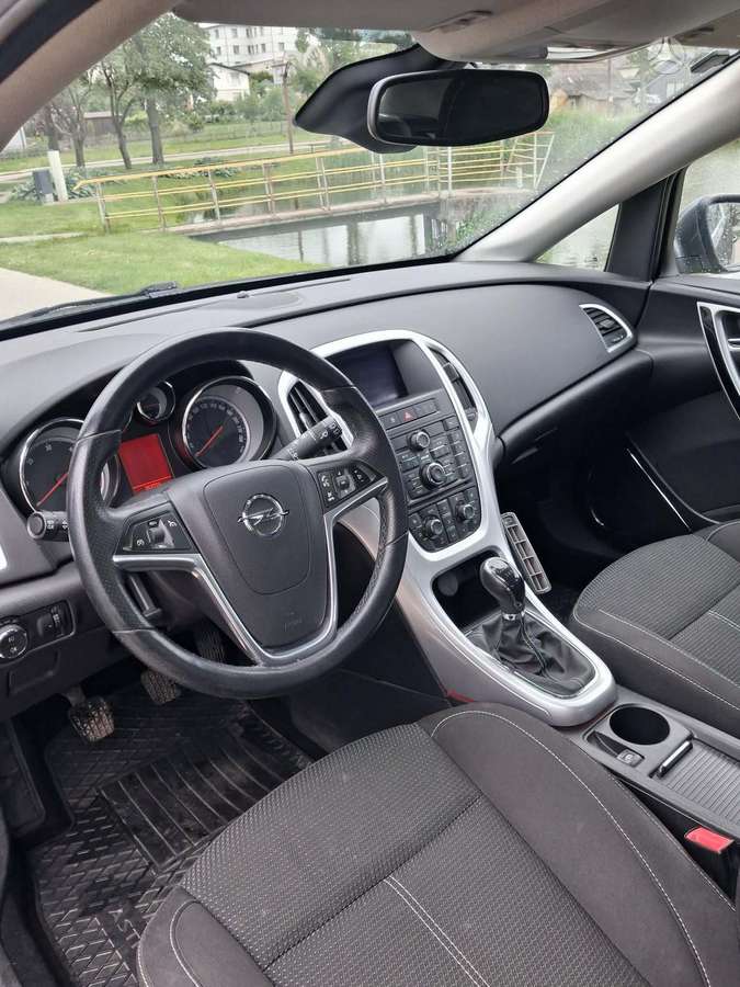 Opel Astra, 1.7 l., hatchback