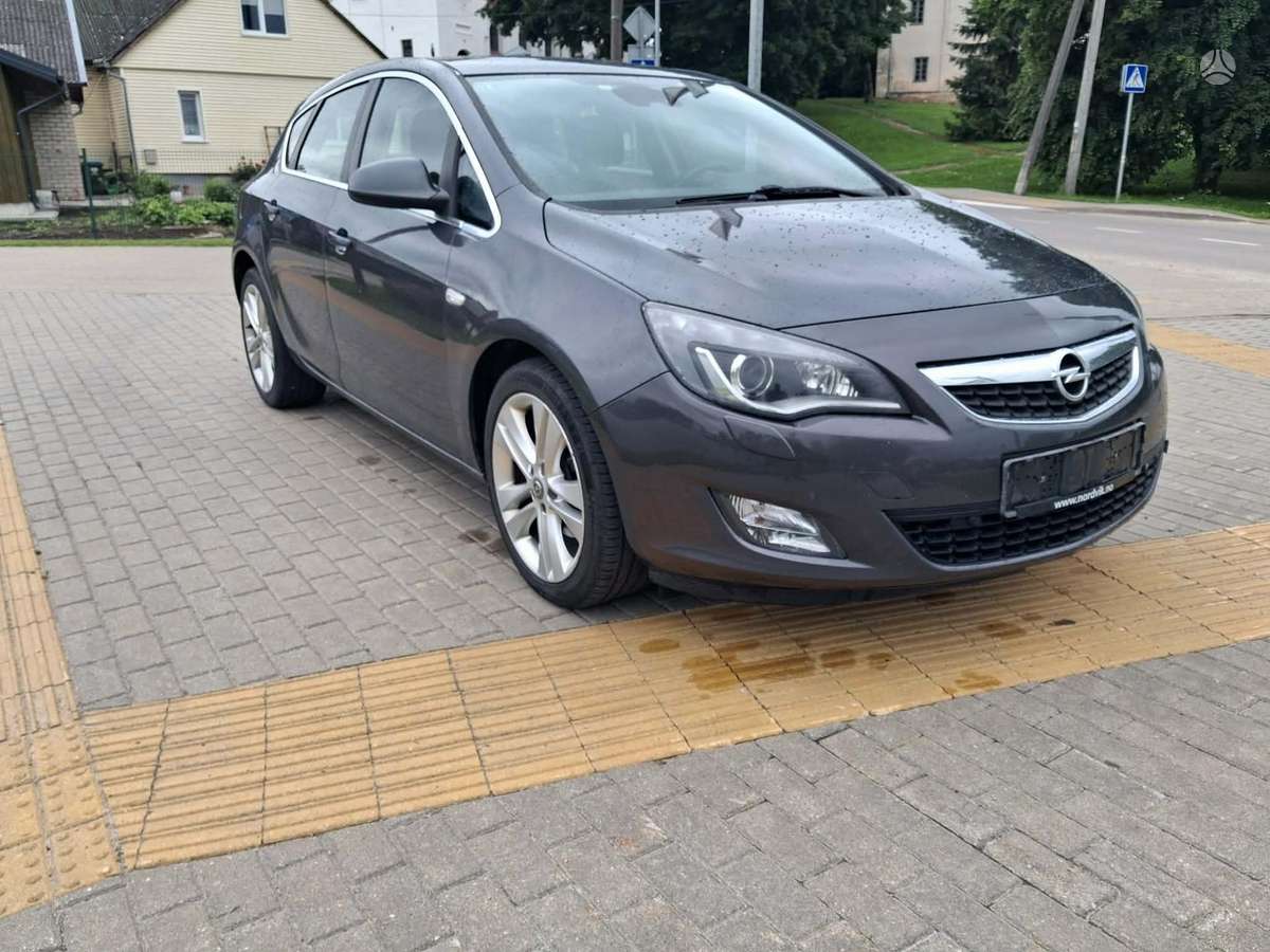 Opel Astra, 1.7 l., hatchback