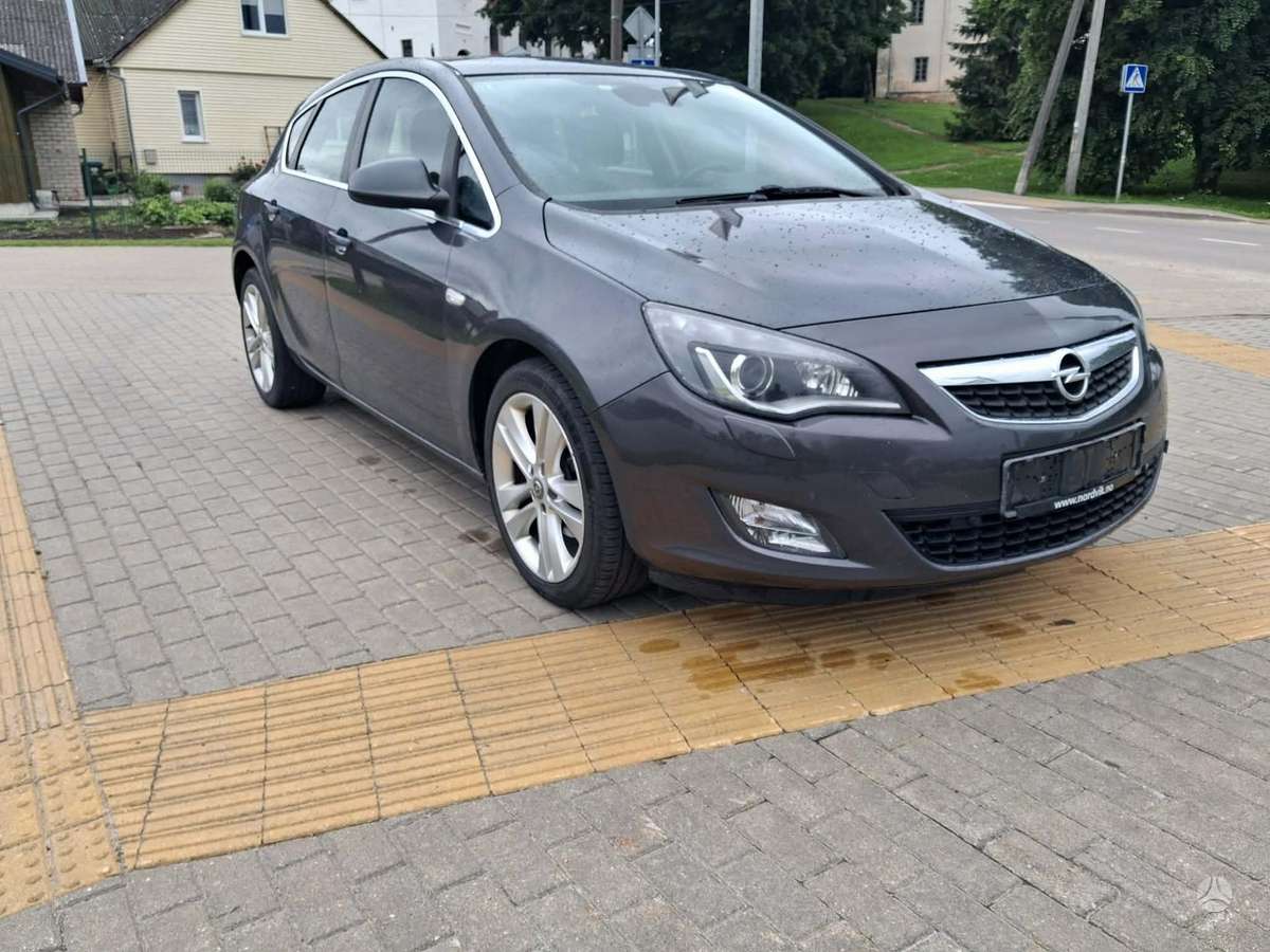 Opel Astra, 1.7 l., Хэтчбек