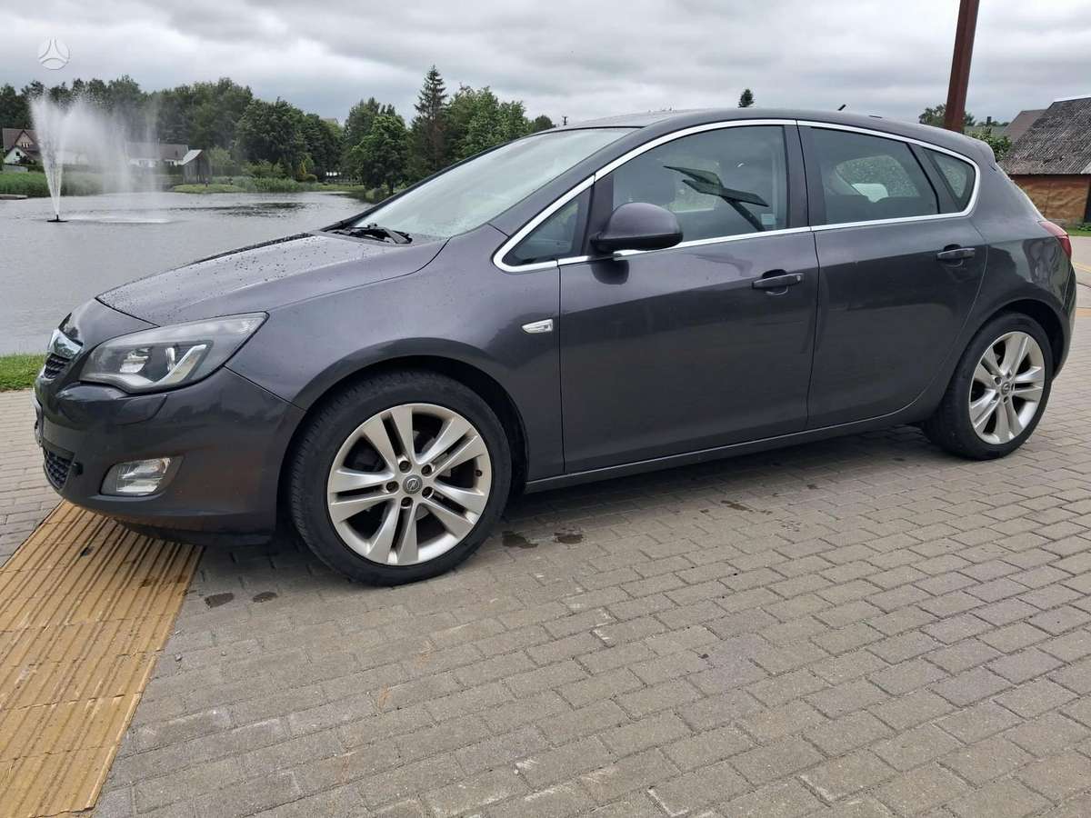 Opel Astra, 1.7 l., Хэтчбек