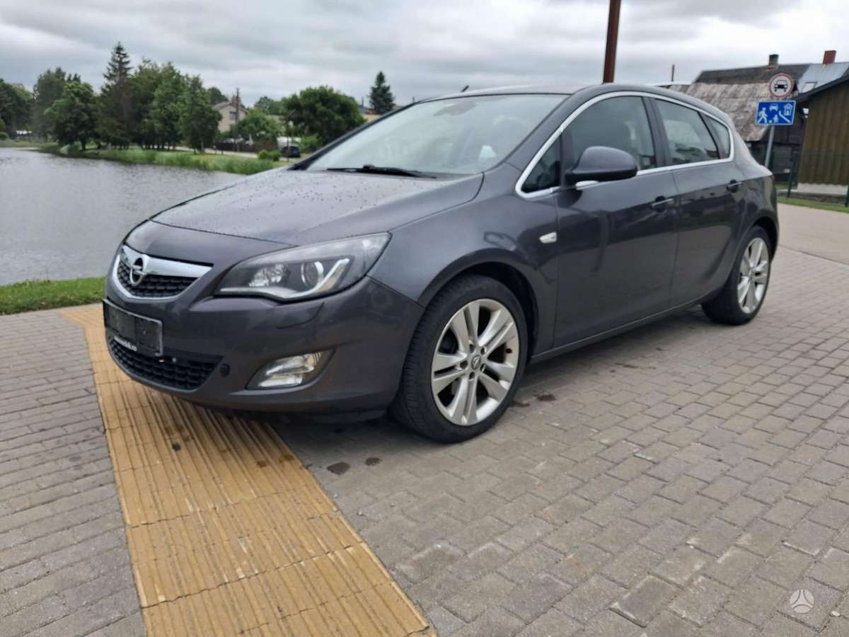 Opel Astra, 1.7 l., Хэтчбек