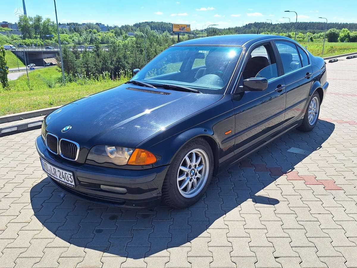 BMW 323, 2.5 l., Седан