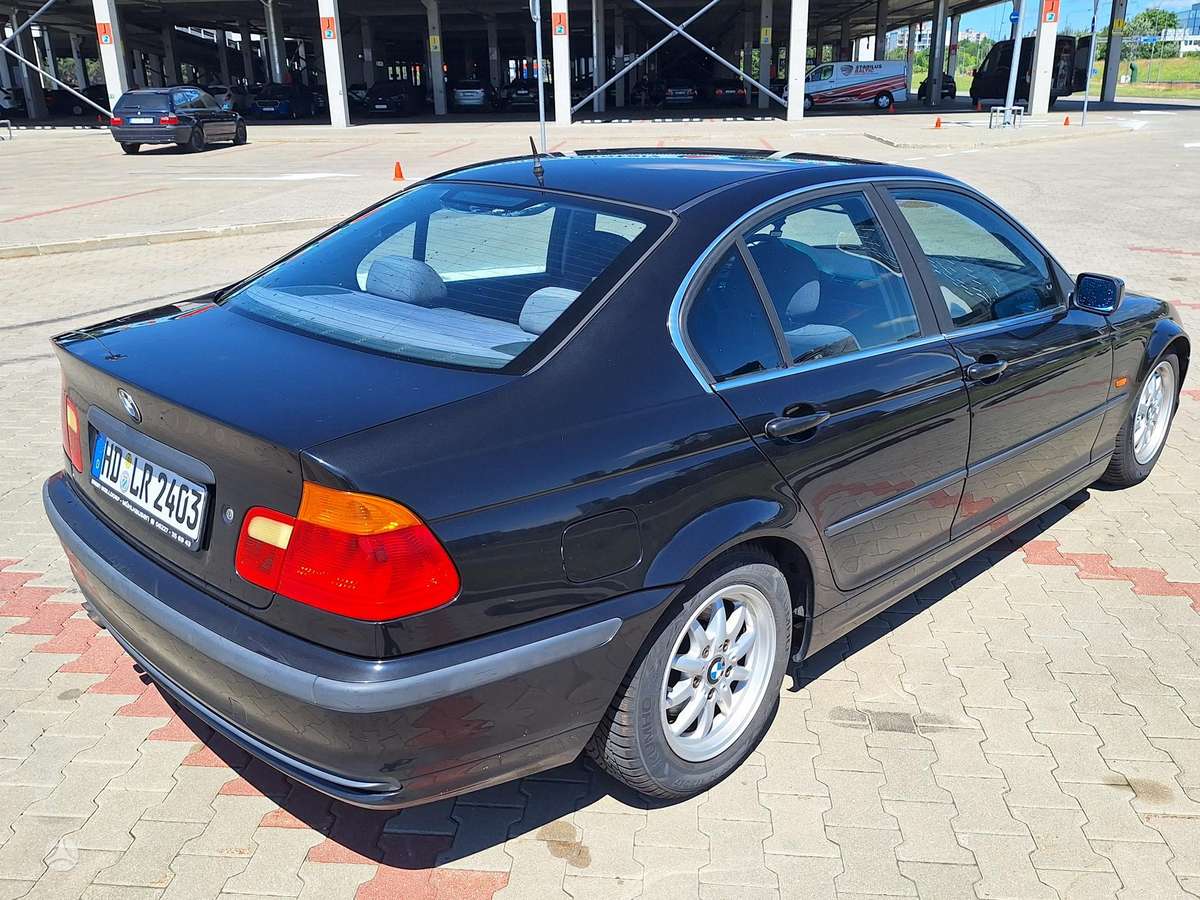BMW 323, 2.5 l., Седан