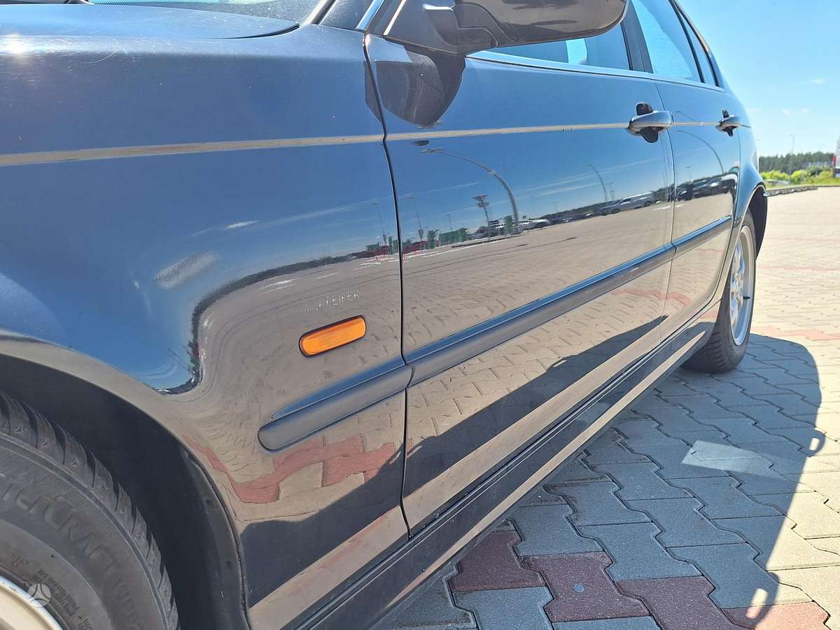 BMW 323, 2.5 l., Седан