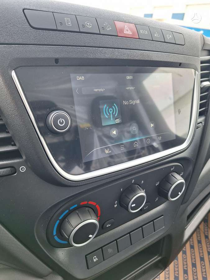 Iveco Daily, бортовые с тентом
