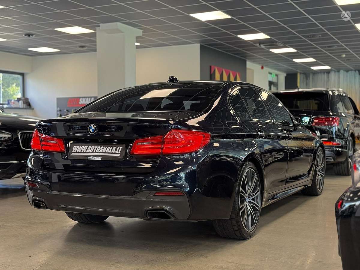 BMW 520, 2.0 l., Седан