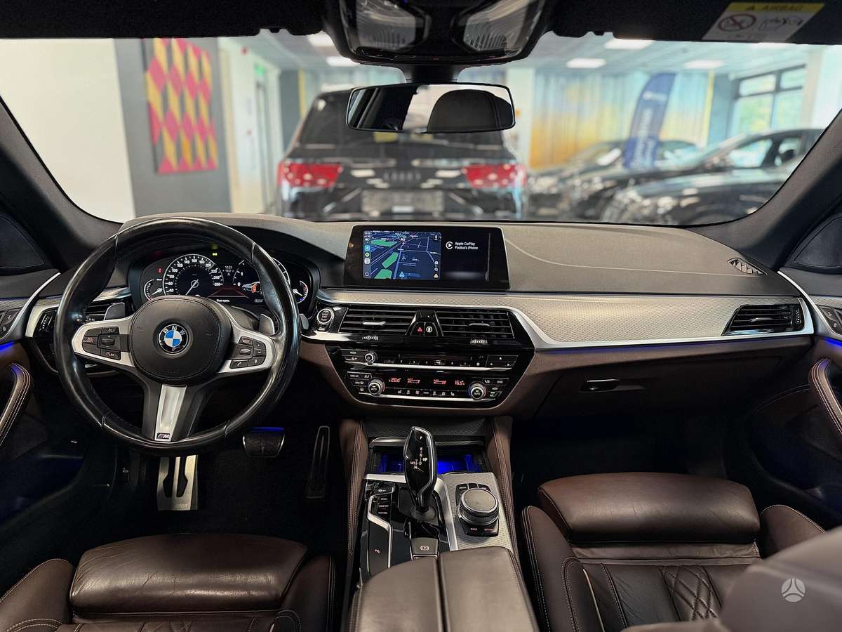 BMW 520, 2.0 l., Седан