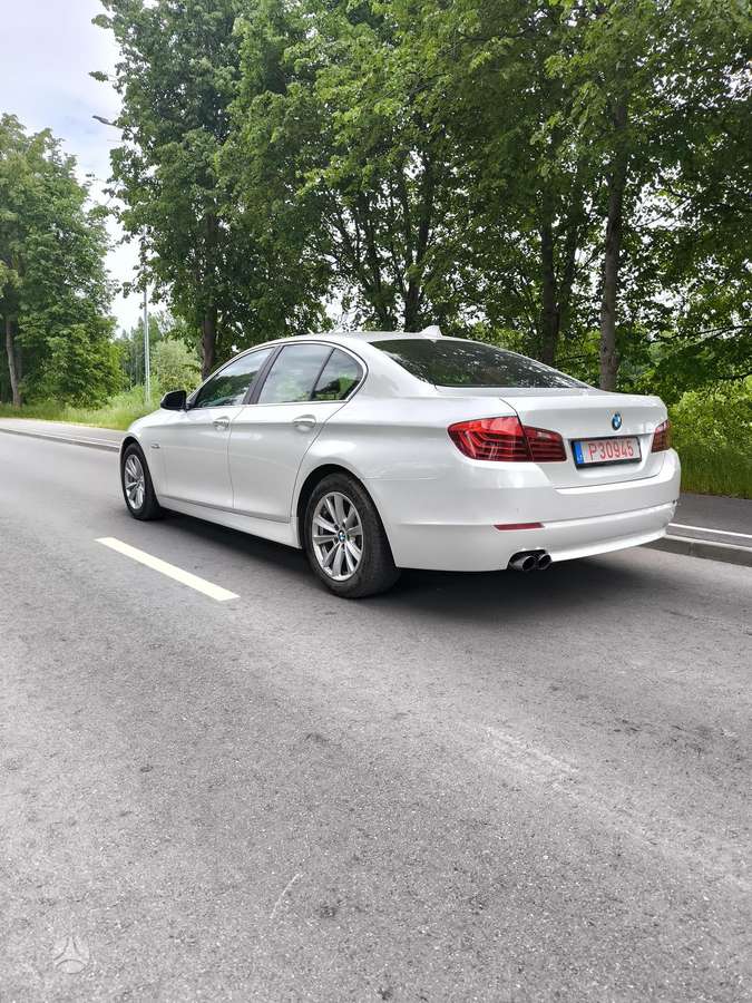 BMW 528, 2.0 l., Седан
