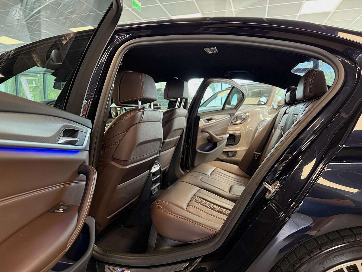 BMW 520, 2.0 l., Седан