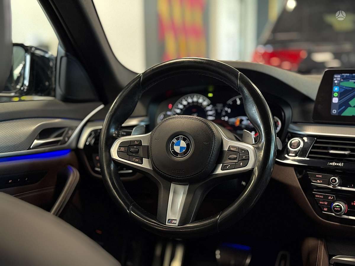 BMW 520, 2.0 l., Седан