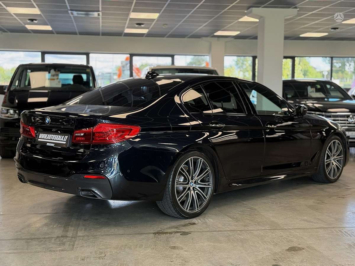 BMW 520, 2.0 l., Седан