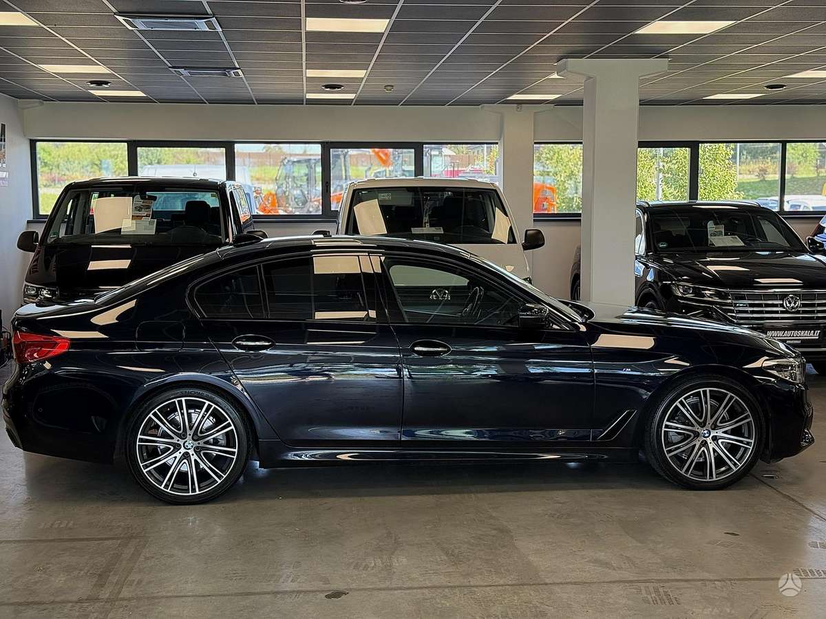 BMW 520, 2.0 l., Седан
