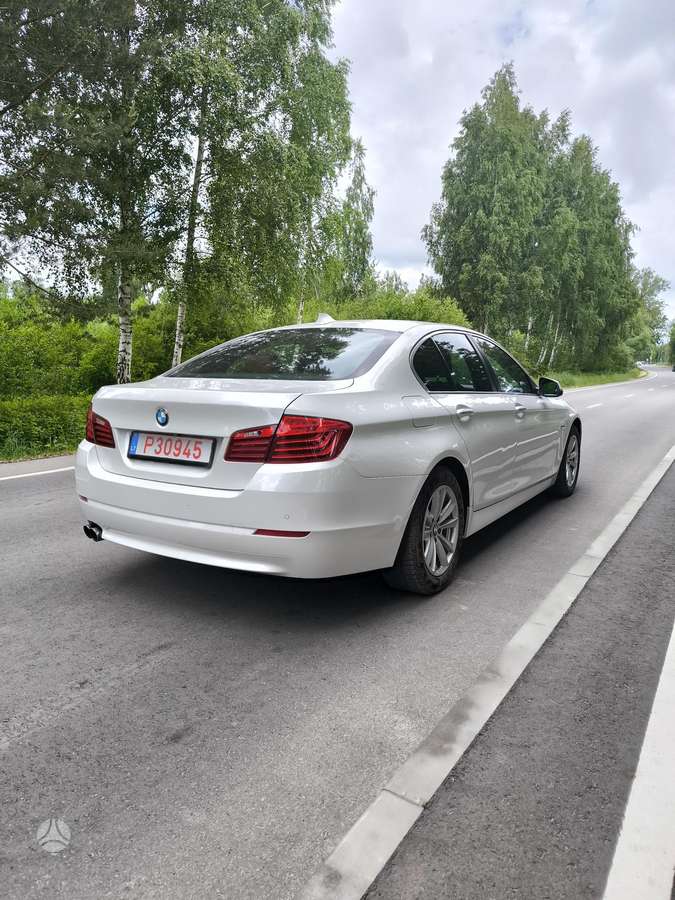 BMW 528, 2.0 l., Седан