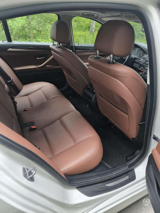 BMW 528, 2.0 l., Седан