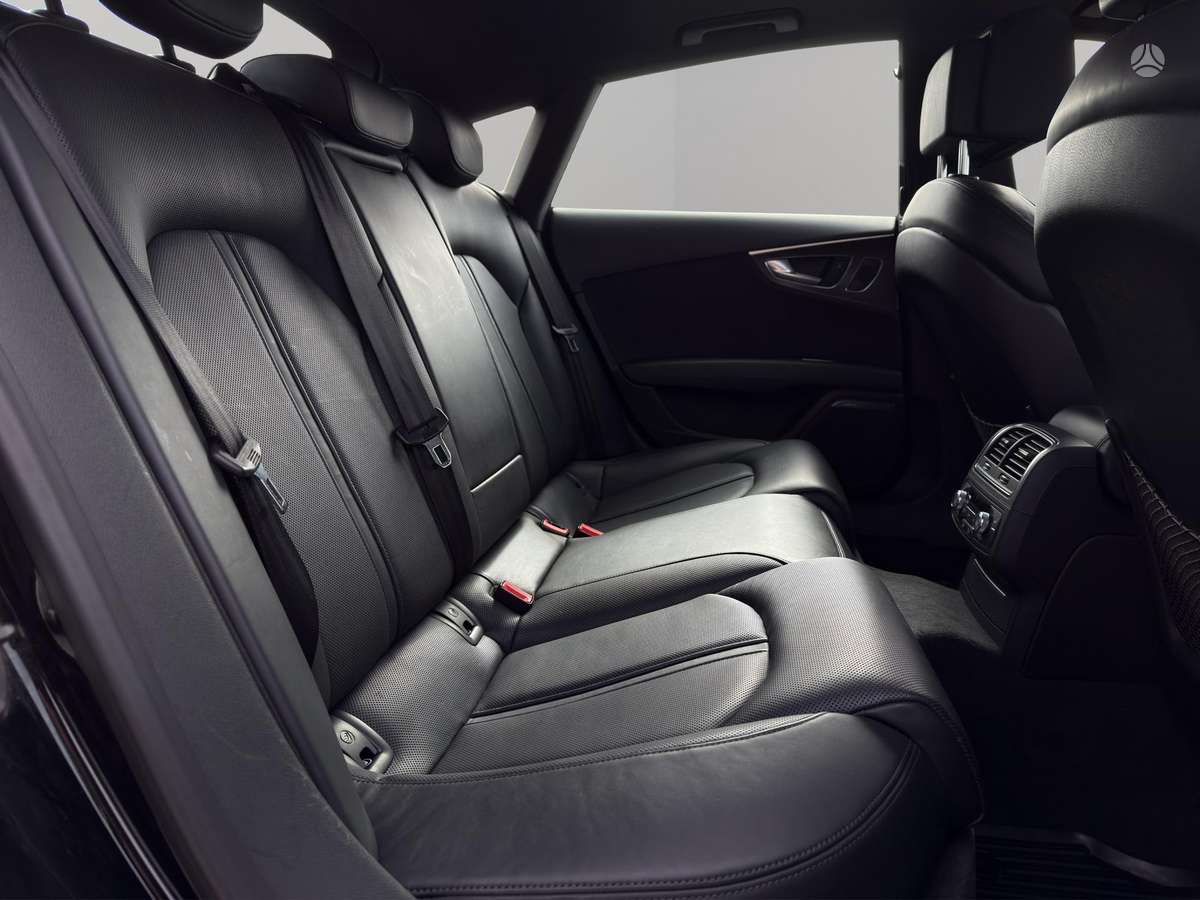 Audi A7, 3.0 l., hatchback