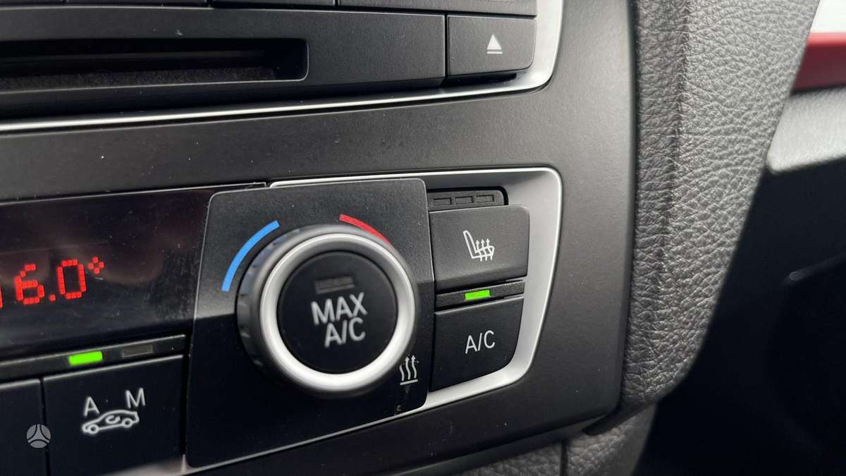 BMW 125, 2.0 l., hatchback
