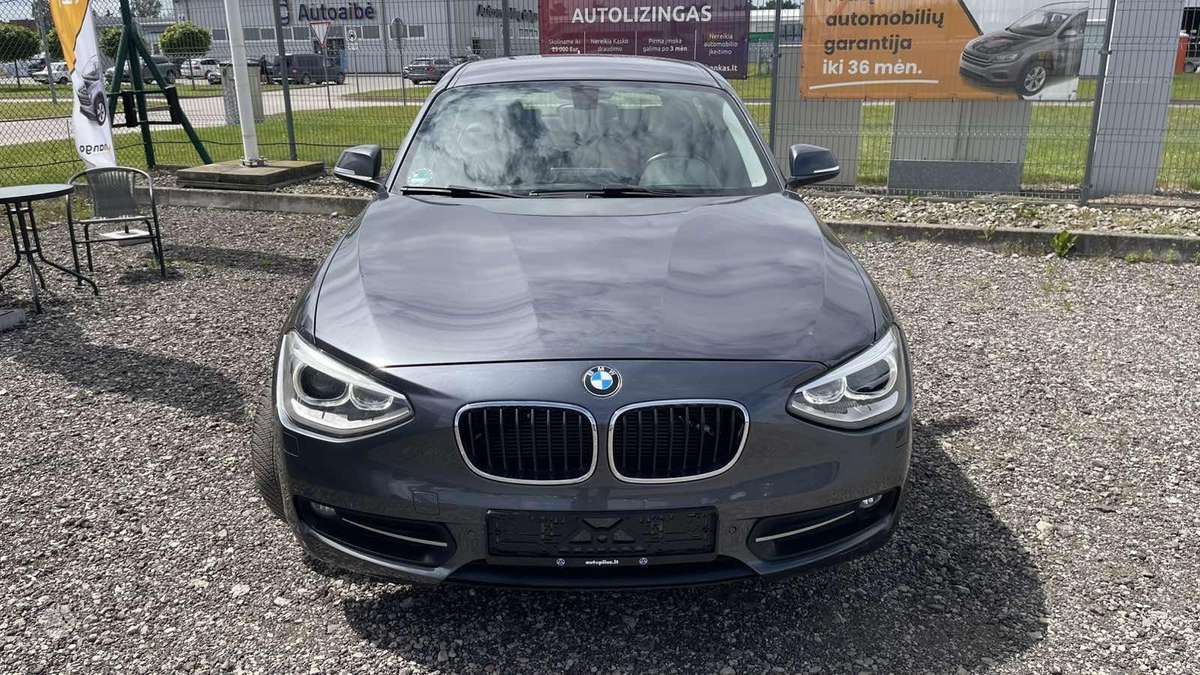 BMW 125, 2.0 l., hatchback