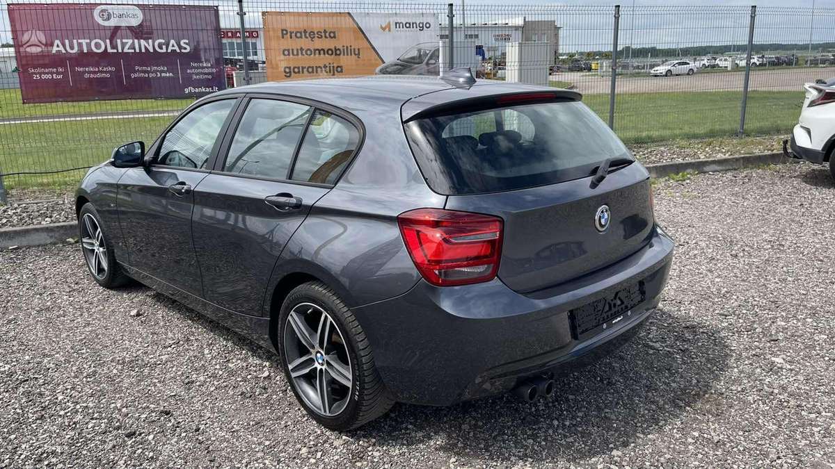 BMW 125, 2.0 l., hatchback