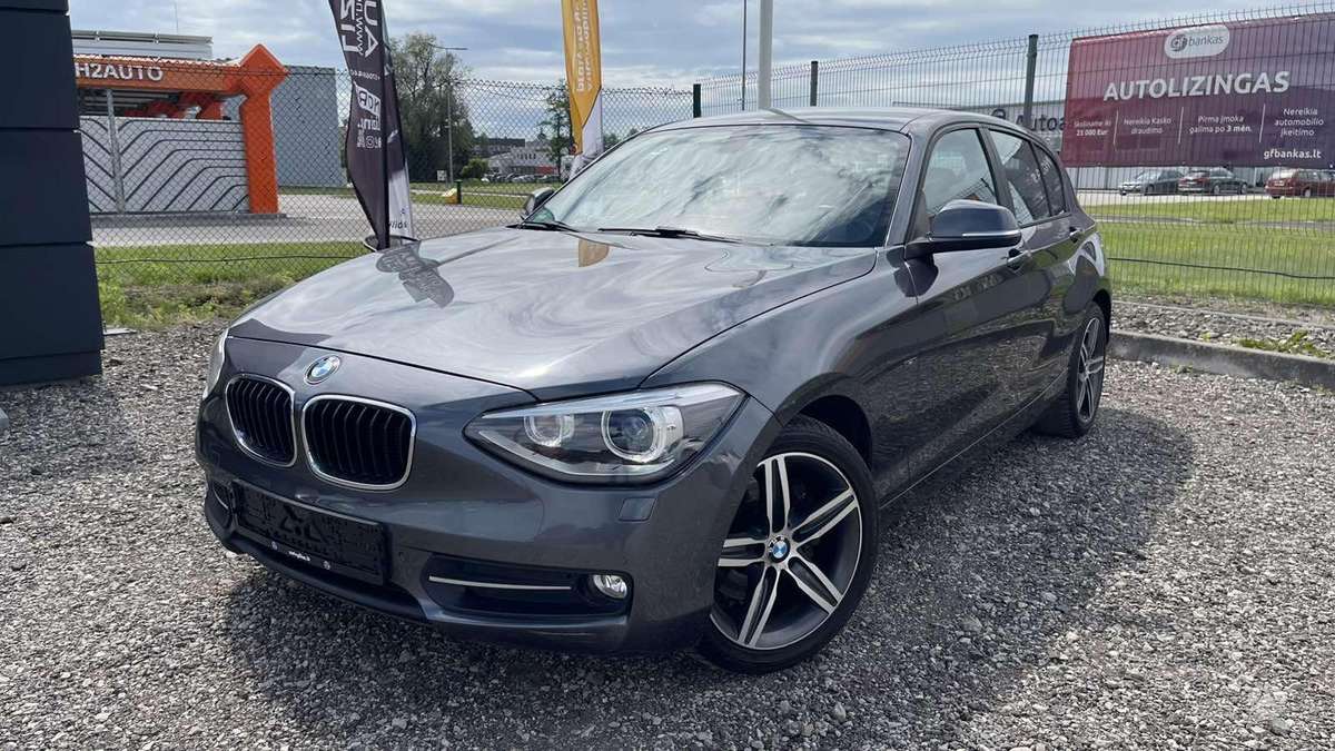 BMW 125, 2.0 l., hatchback