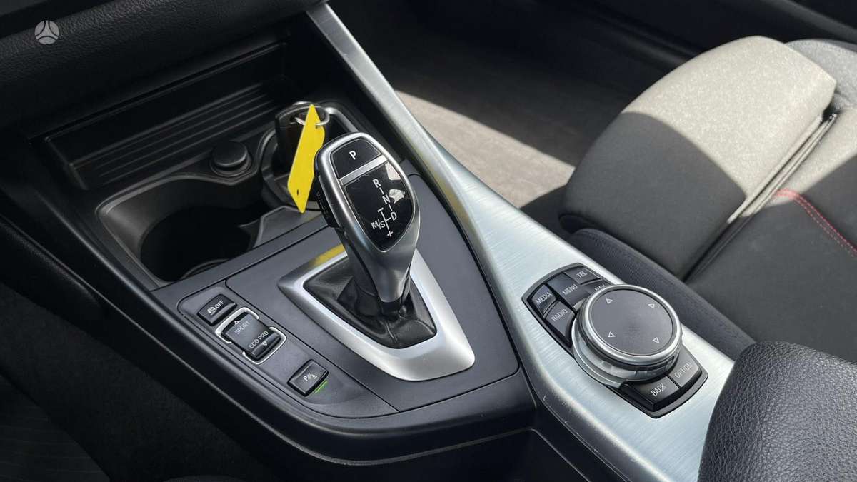 BMW 125, 2.0 l., hatchback