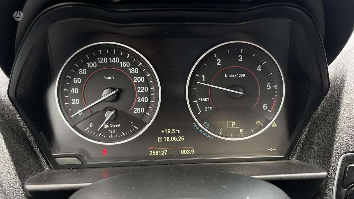BMW 125, 2.0 l., hatchback