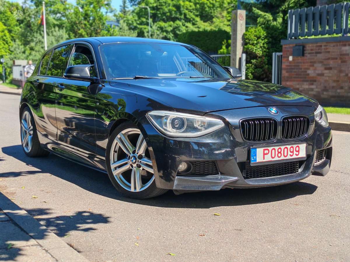 BMW 120, 2.0 l., hatchback