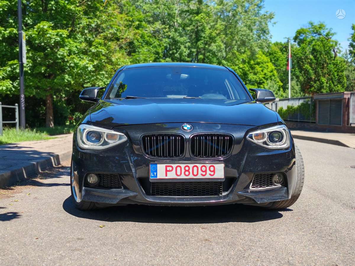 BMW 120, 2.0 l., hatchback