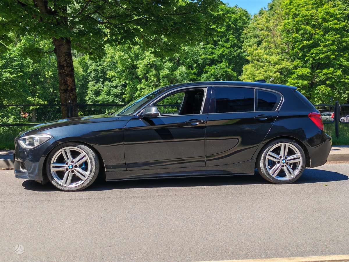 BMW 120, 2.0 l., hatchback