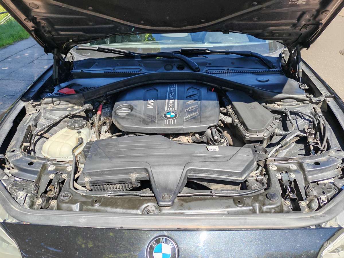 BMW 120, 2.0 l., hatchback
