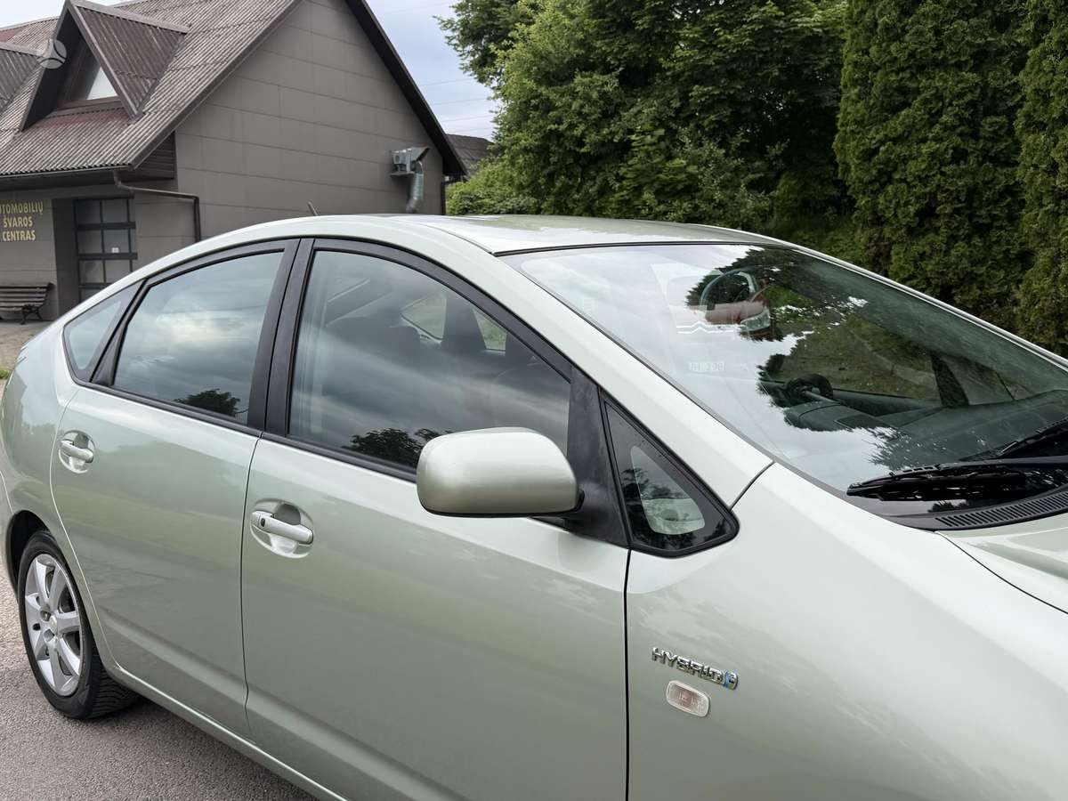 Toyota Prius - 11