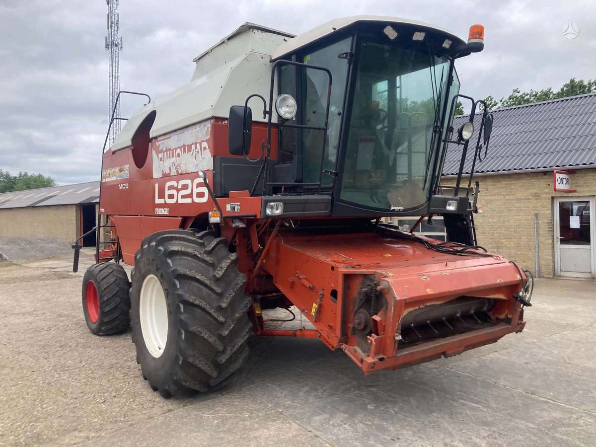 New Holland L 626, комбайны