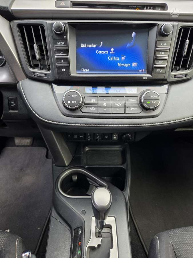 Toyota RAV4 - 12