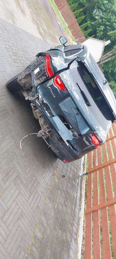 Jaguar F-Pace kėbulo dalys