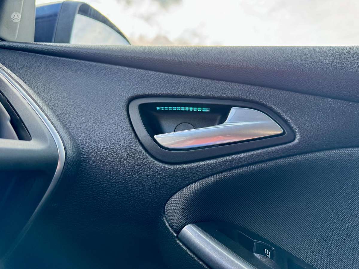 Ford Focus, 1.6 l., hatchback