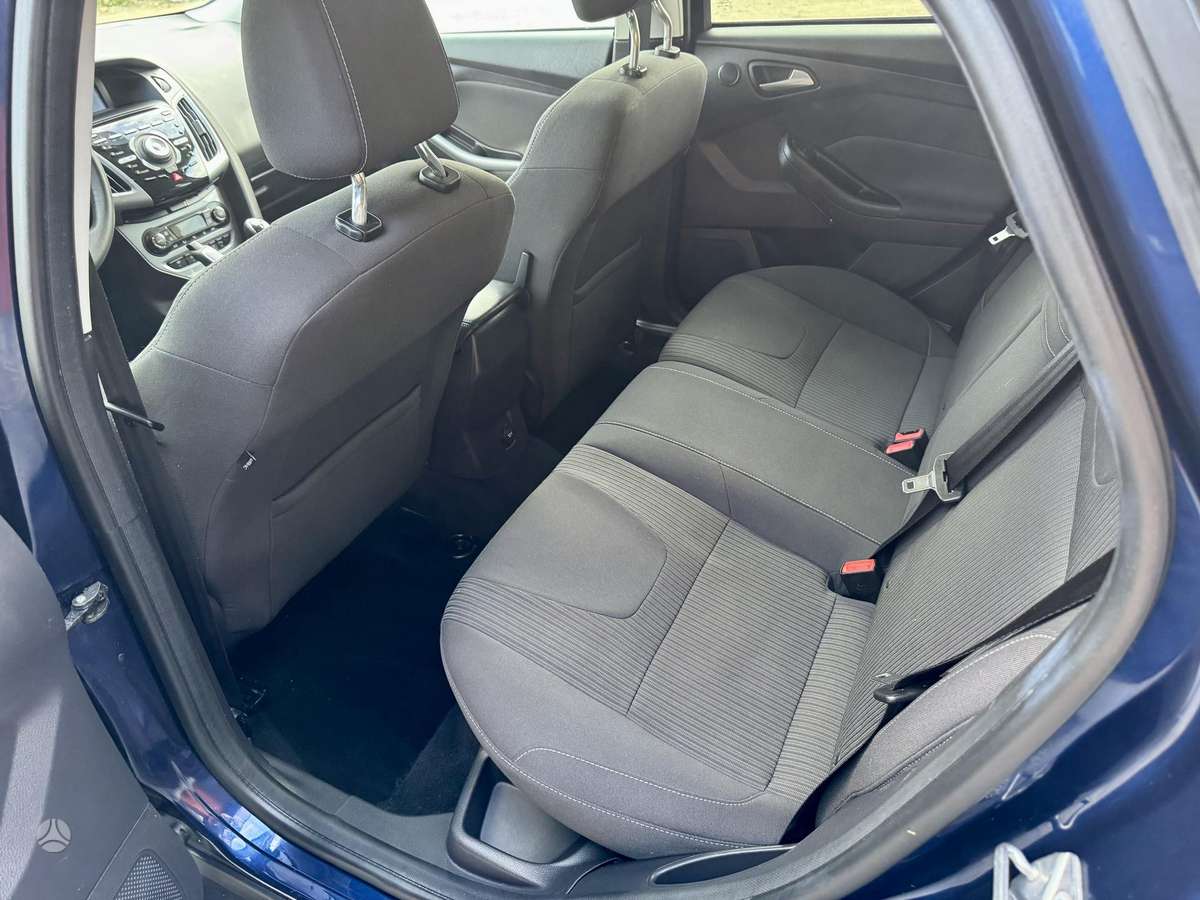 Ford Focus, 1.6 l., hatchback