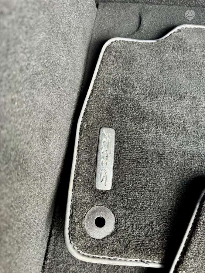 Ford Focus, 1.6 l., hatchback