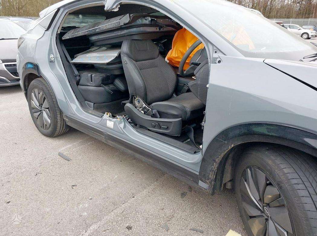 Nissan ARIYA for parts