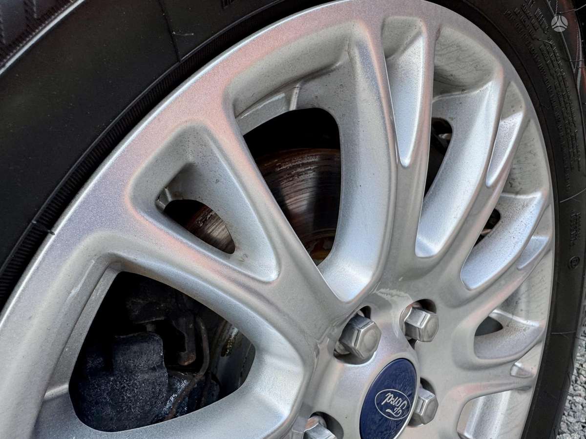 Ford Focus, 1.6 l., hatchback