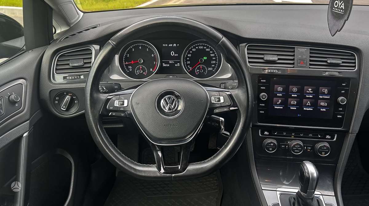 Volkswagen Golf, 1.0 l., Универсал