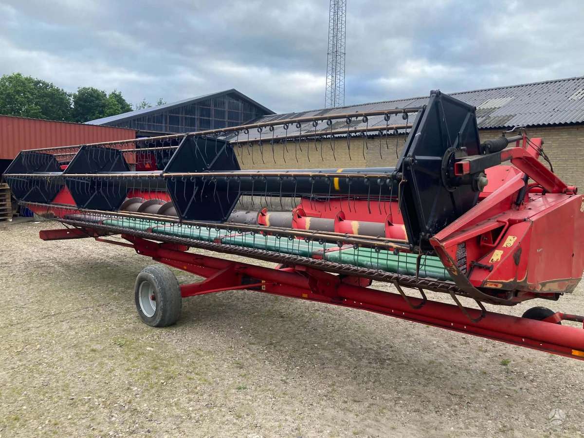 Massey Ferguson 7276, kombainai