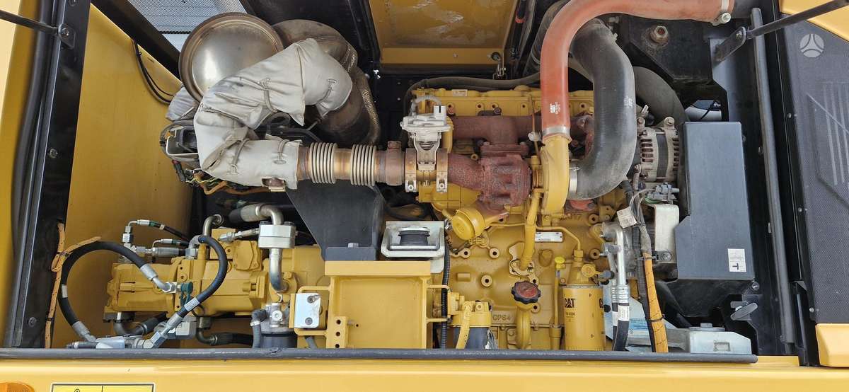 Caterpillar M316F, excavator