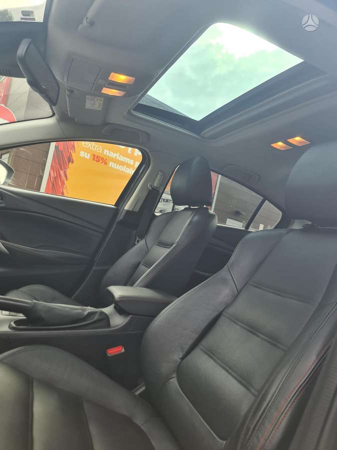 Mazda 6, 2.2 l., hatchback