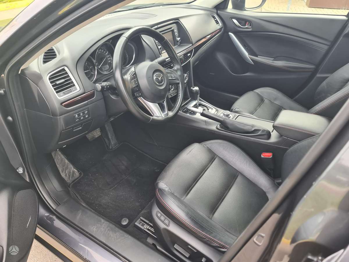 Mazda 6, 2.2 l., hatchback