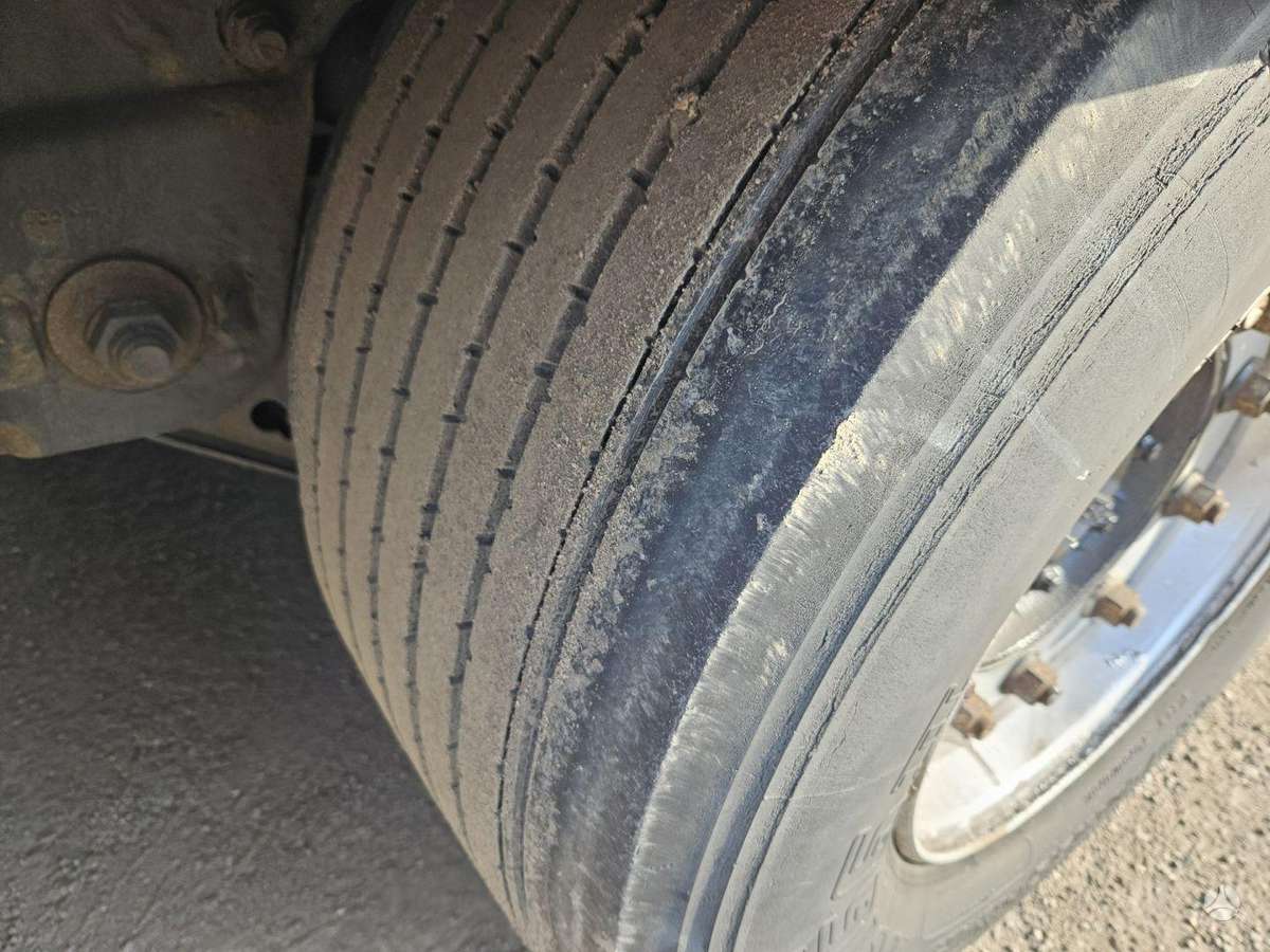 Krone SD MEGA, užuolaidinės / tentinės