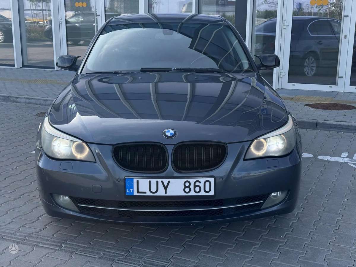BMW 525, 3.0 l., Седан