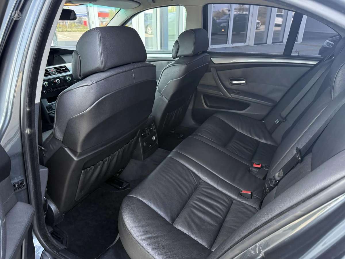 BMW 525, 3.0 l., Седан