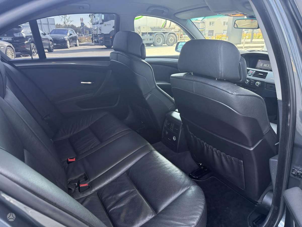 BMW 525, 3.0 l., Седан