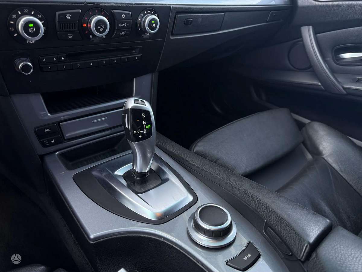 BMW 525, 3.0 l., Седан